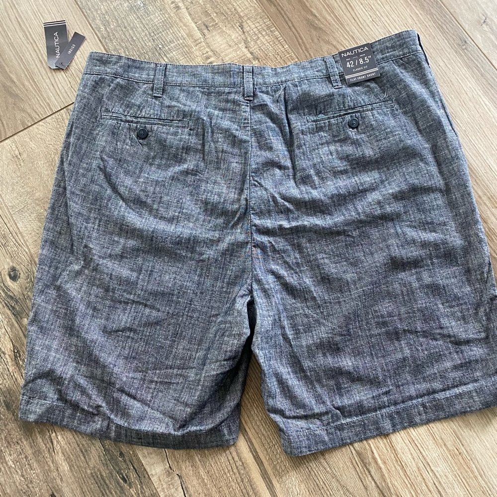 Nautica Flat Front Short Classic Fit 42 Indigo NWT - Picture 2 of 3